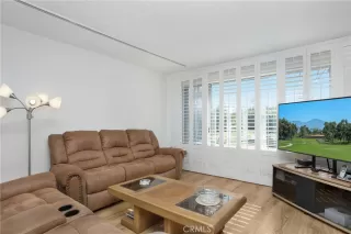 Photo #6: OC23107931 Listing 