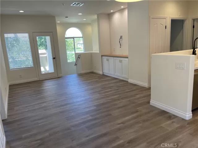 MLS: OC23108257 Condo For Sale