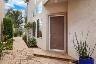 Photo #1: OC23108261 Listing 