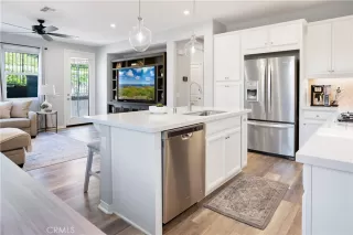 Photo #3: OC23108287 Listing