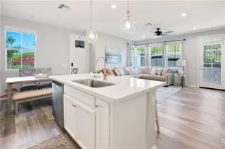 Photo #6: OC23108287 Listing