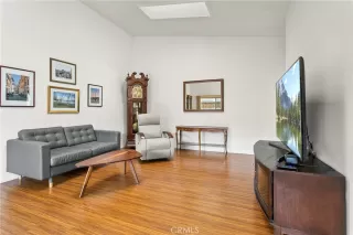 Photo #3: OC23108315 Listing