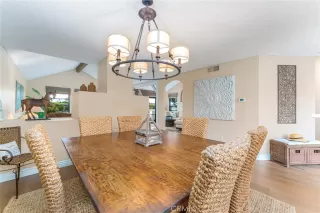 Photo #5: OC23108406 Listing 