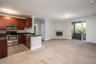 Photo #4: OC23108412 Listing 