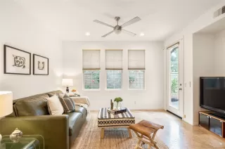 Photo #6: OC23108413 Listing 