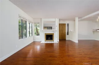 Photo #3: OC23108603 Listing 