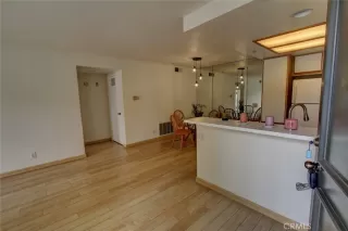 Photo #3: OC23108645 Listing 