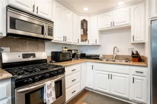 Photo #5: OC23108704 Listing