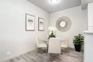 Photo #4: OC23108830 Listing 