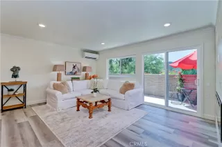 Photo #3: OC23108837 Listing