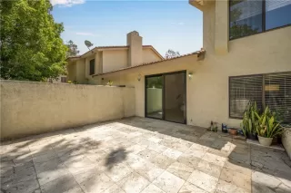 Photo #2: OC23109073 Listing