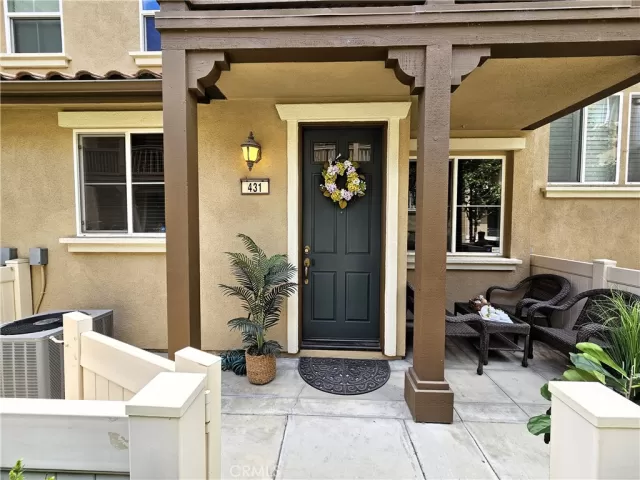 MLS: OC23109216 Condo For Sale