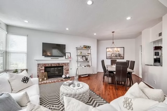 MLS: OC23109778 Condo For Sale