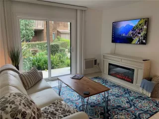 Photo #5: OC23109958 Listing