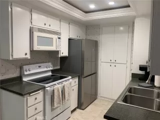 Photo #6: OC23109958 Listing