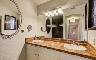 Photo #4: OC23110098 Listing 