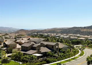 Photo #3: OC23110322 Listing