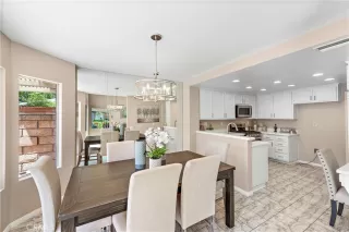 Photo #6: OC23110466 Listing