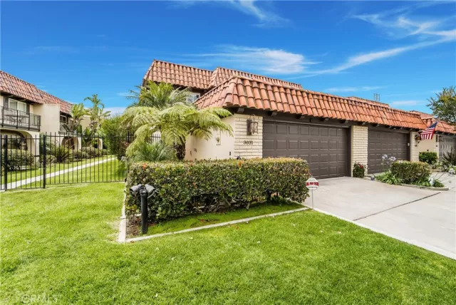 MLS: OC23110540 Condo For Sale