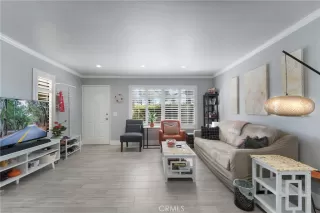 Photo #6: OC23110674 Listing