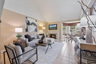 Photo #6: OC23110682 Listing