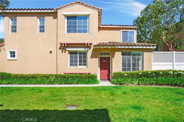 MLS: OC23110783 Condo For Sale