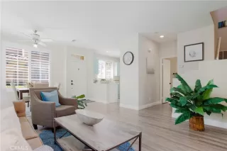 Photo #3: OC23110783 Listing 