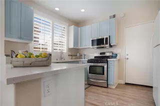 Photo #6: OC23110783 Listing 