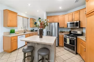 Photo #6: OC23110815 Listing 