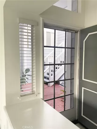 Photo #3: OC23111103 Listing