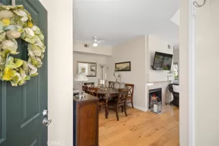 Photo #4: OC23111166 Listing