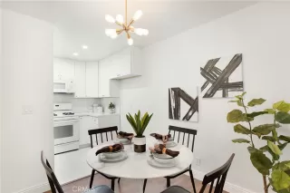 Photo #1: OC23111327 Listing 