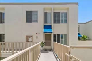 Photo #2: OC23111388 Listing 