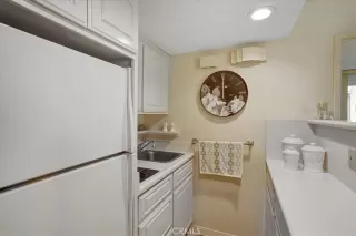 Photo #4: OC23111466 Listing