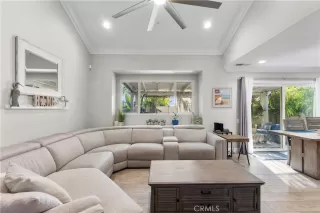 Photo #5: OC23111471 Listing 