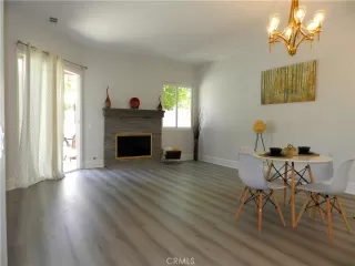 Photo #3: OC23111682 Listing