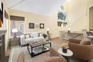 Photo #2: OC23112563 Listing