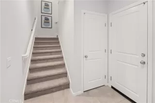 Photo #2: OC23112716 Listing