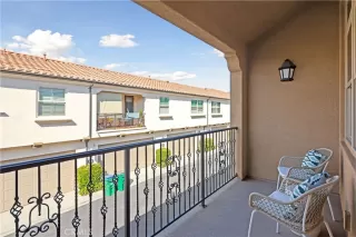 Photo #5: OC23112716 Listing