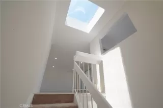 Photo #4: OC23112814 Listing 