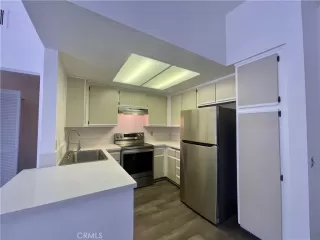 Photo #3: OC23112847 Listing 