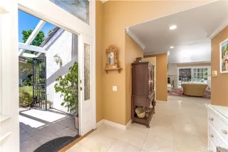 Photo #6: OC23113071 Listing