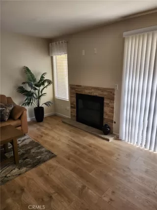 Photo #1: OC23113124 Listing 