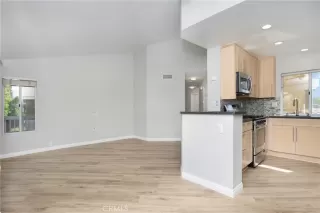 Photo #2: OC23113337 Listing 