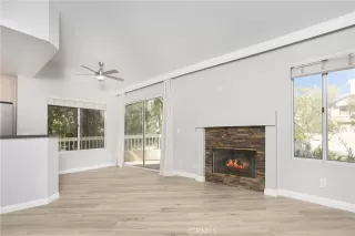 Photo #4: OC23113337 Listing 