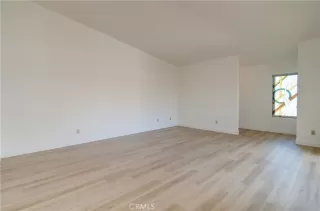 Photo #6: OC23113486 Listing