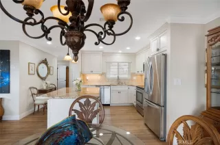 Photo #3: OC23113569 Listing