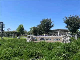 Photo #3: OC23113966 Listing