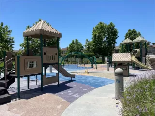 Photo #5: OC23113966 Listing