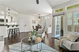 Photo #4: OC23114411 Listing 